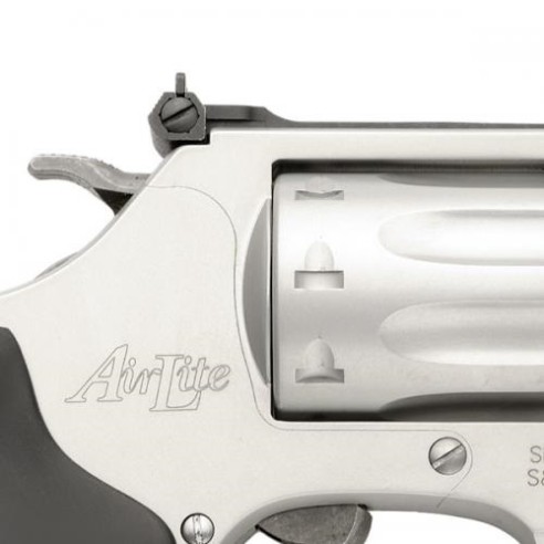 Revolver SMITH & WESSON Modèle 317 Cal.22lr